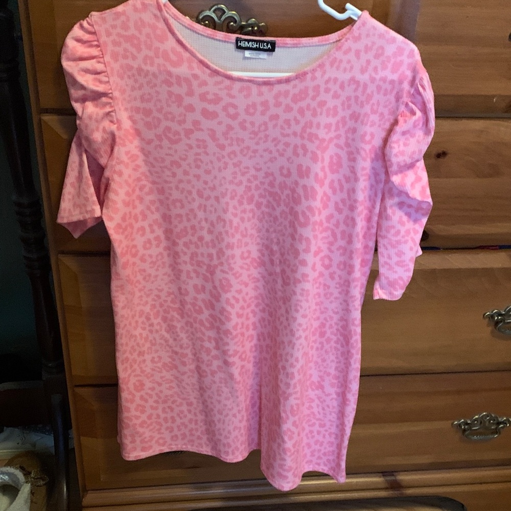 HEIMISH USA Pink Animal Print Short Sleeve Top